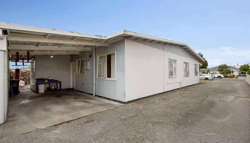 2/209 McLeod Street, Camberley