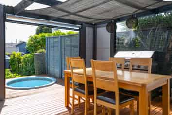 67 Birch Street, Hilltop