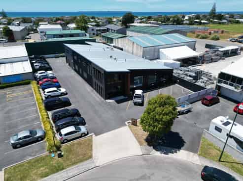 Contemporary Commercial Building - Papamoa 
