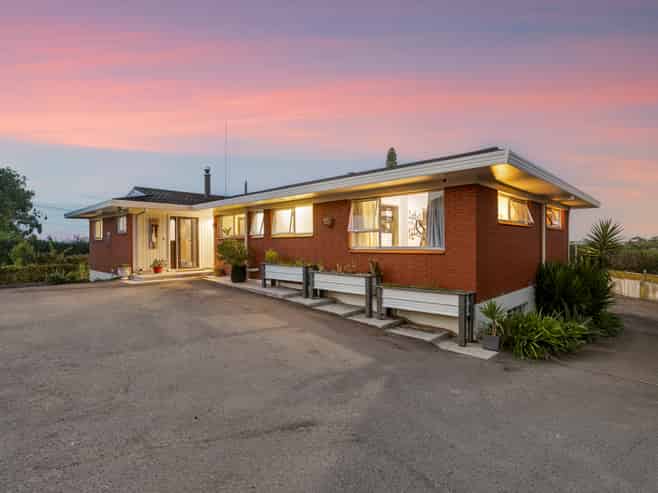 62 Plummers Point Road, Whakamarama