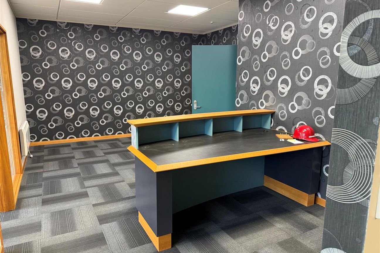 Modern First Floor Office with Good Outlook - Prikaz 5