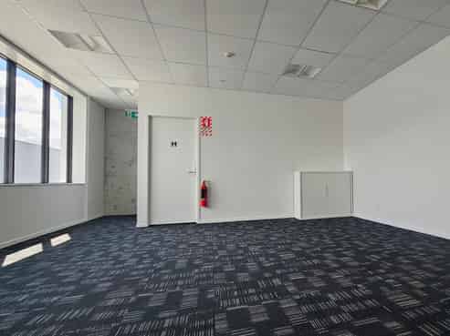 CBRE | High Quality Hobsonville Unit