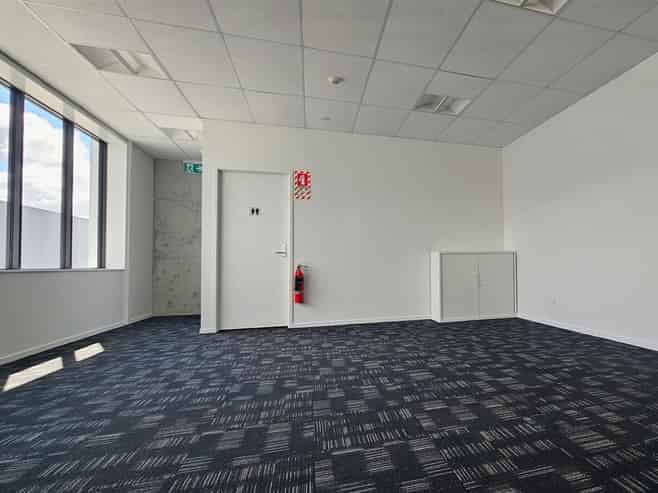 CBRE | High Quality Hobsonville Unit
