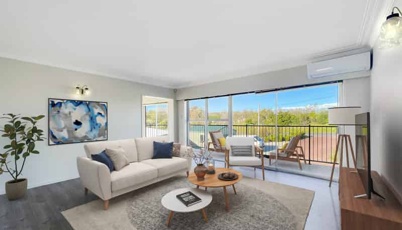1373 Dairy Flat Highway, Dairy Flat