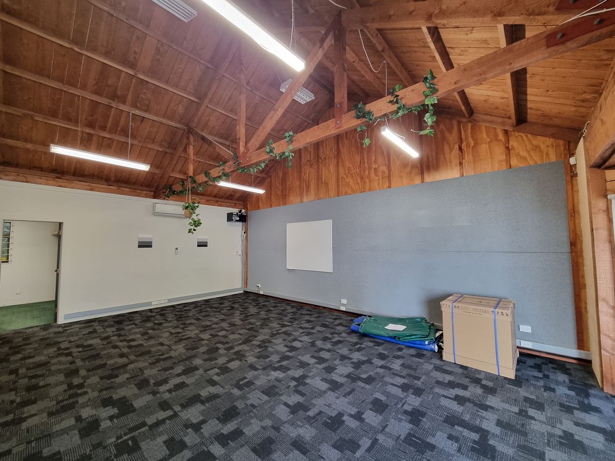 City fringe office, Kaiwharawhara