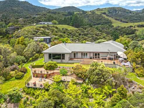 52 Woods Road South, Coromandel