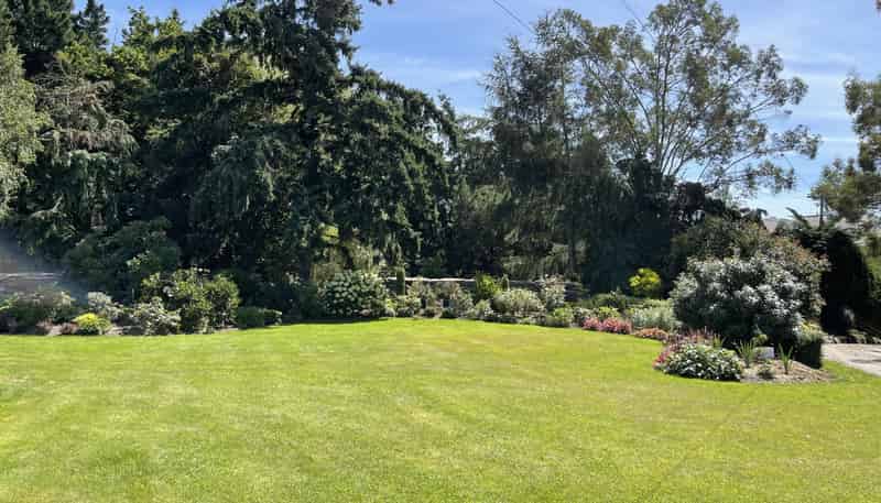 2805 Macraes Road, Moonlight