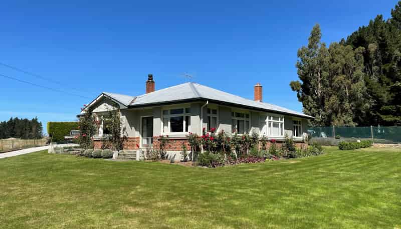 2805 Macraes Road, Moonlight