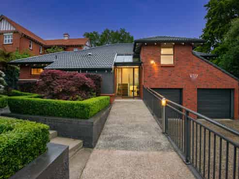 10 Fifield Street, Roslyn