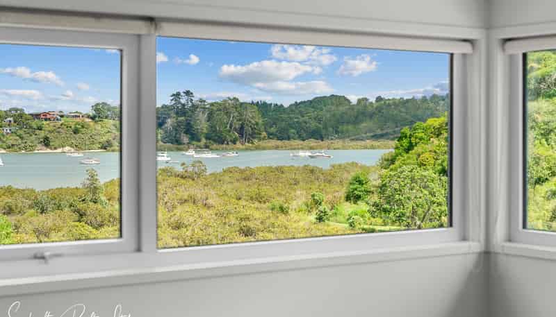 1122 Whakapirau Road, Whakapirau