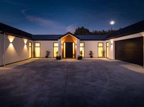 11 Te Kahu Lane, Halcombe