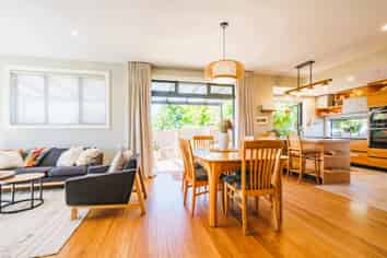 211 Old Coach Road, Mahana