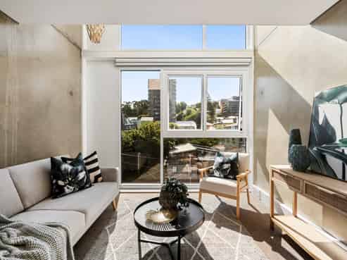 8/307 Willis Street, Te Aro
