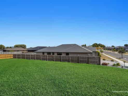 6 Takahe Close, Coastlands