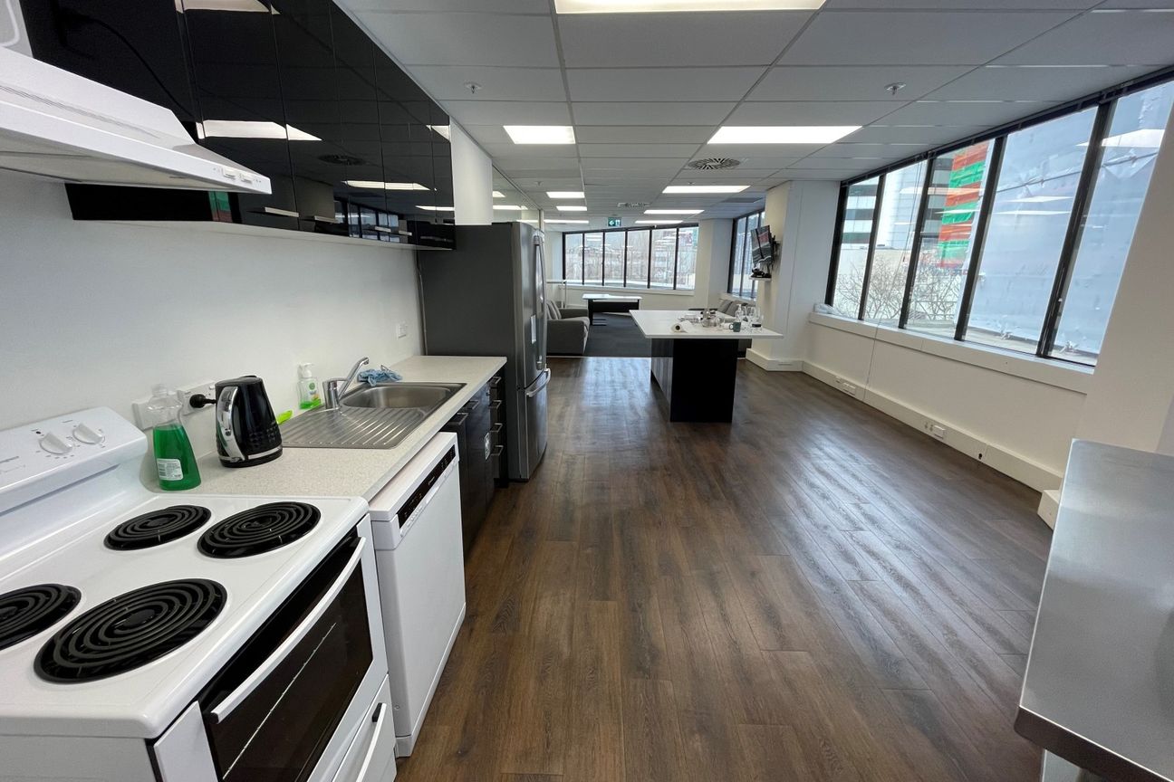Secure whole office floor - 356sqm - View 4
