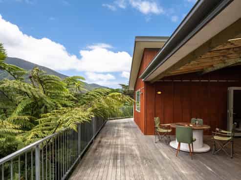  Endeavour Inlet, Admiralty Bay