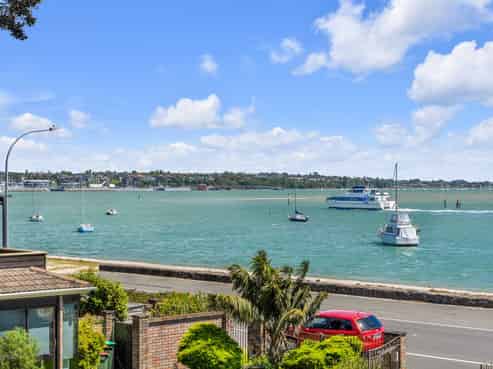 27A The Parade, Bucklands Beach