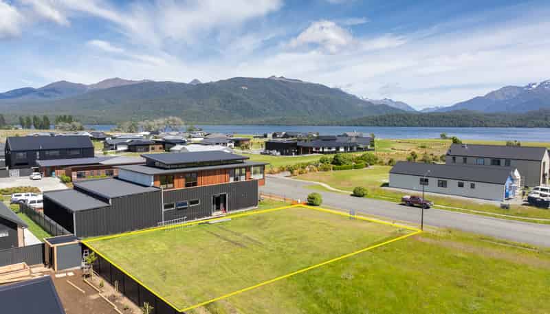 44 Pounamu Drive, Te Anau