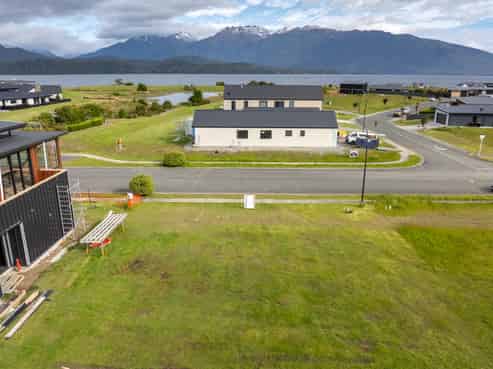 44 Pounamu Drive, Te Anau