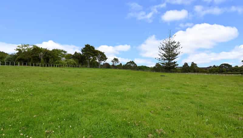  867 Kahikatea Flat Road, Waitoki