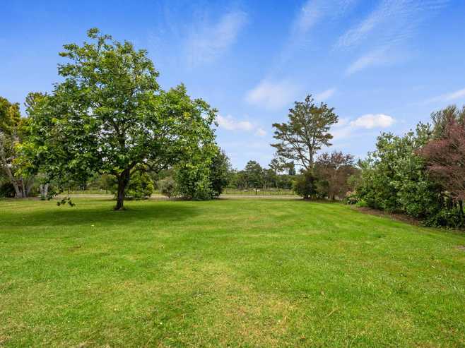  867 Kahikatea Flat Road, Waitoki