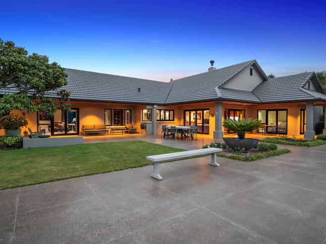  945 Kahikatea Flat Road, Waitoki