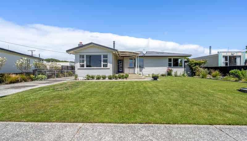 3 Carlyle Street, Tuatapere