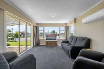 3 Carlyle Street, Tuatapere