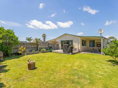 6 Redwings Close, Whitianga