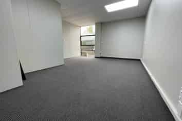 FIRST FLOOR OFFICE SPACE - 50M² TO 180M² OPTIONS
