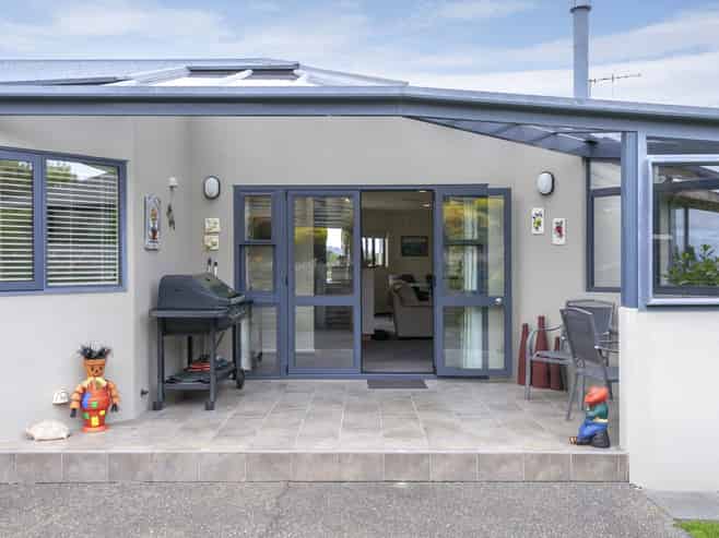 3 Julies Way, Rangatira Park