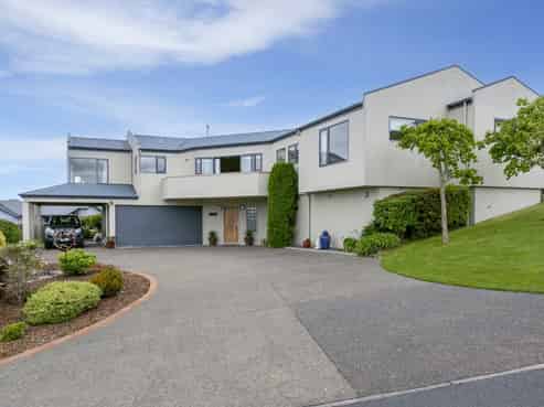 3 Julies Way, Rangatira Park