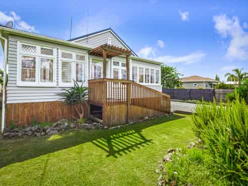 41 Parakai Avenue, Parakai