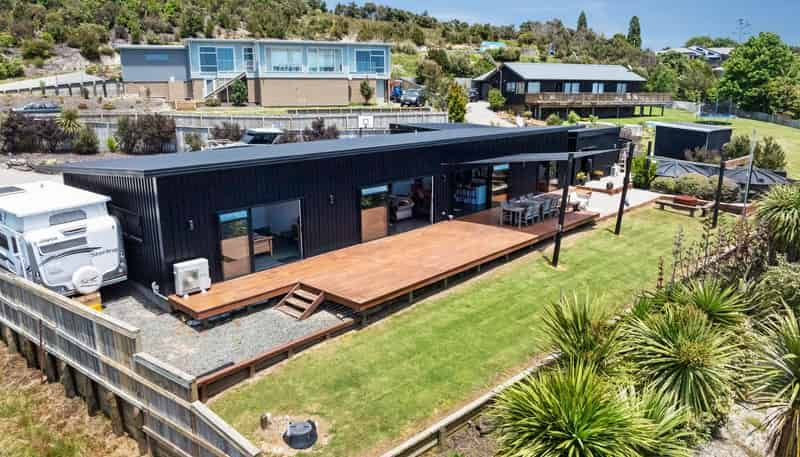 17C Eagles Way, Cable Bay