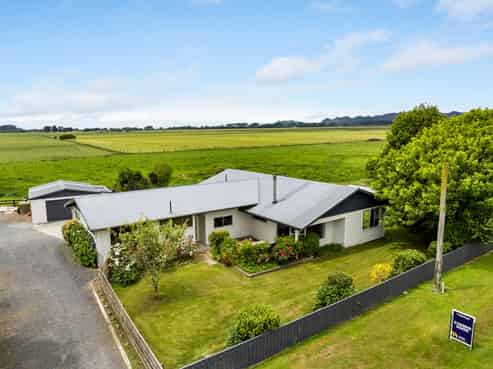 178 Waikawa Beach Road, Manakau