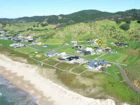 12 Joyce Place, Opito Bay
