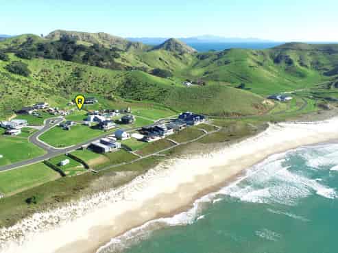 12 Joyce Place, Opito Bay