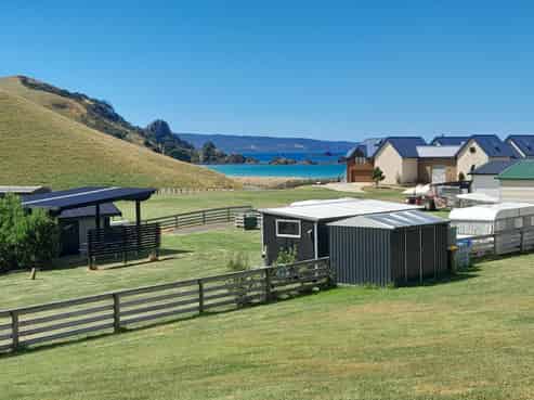 12 Joyce Place, Opito Bay