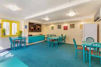 186 Fitzherbert Avenue, West End
