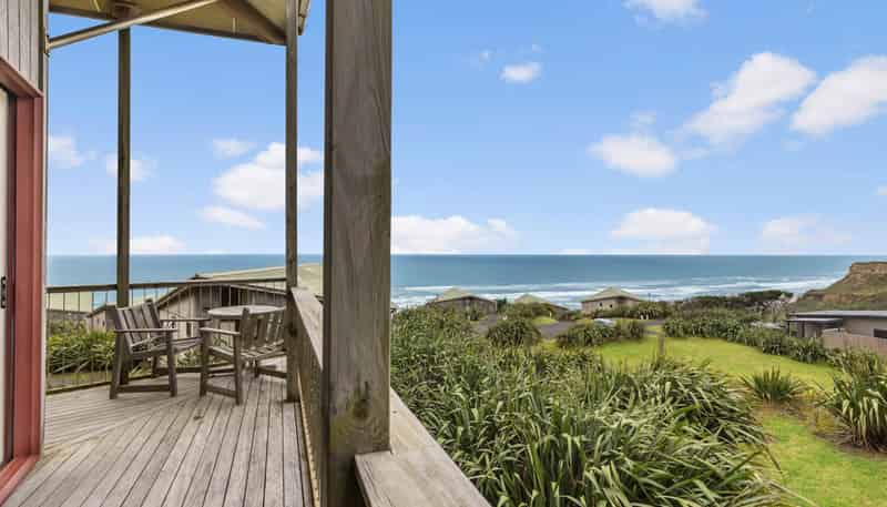 15/685 Karioitahi Road, Waiuku