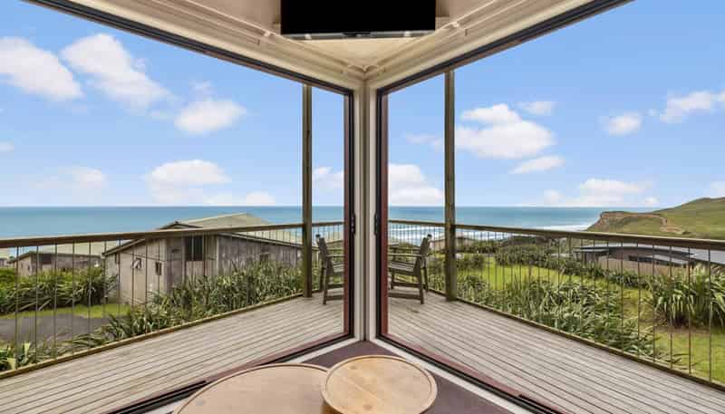 15/685 Karioitahi Road, Waiuku