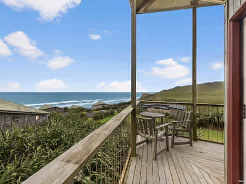 15/685 Karioitahi Road, Waiuku