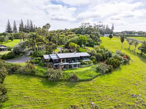 404 Tara Road, Mangawhai