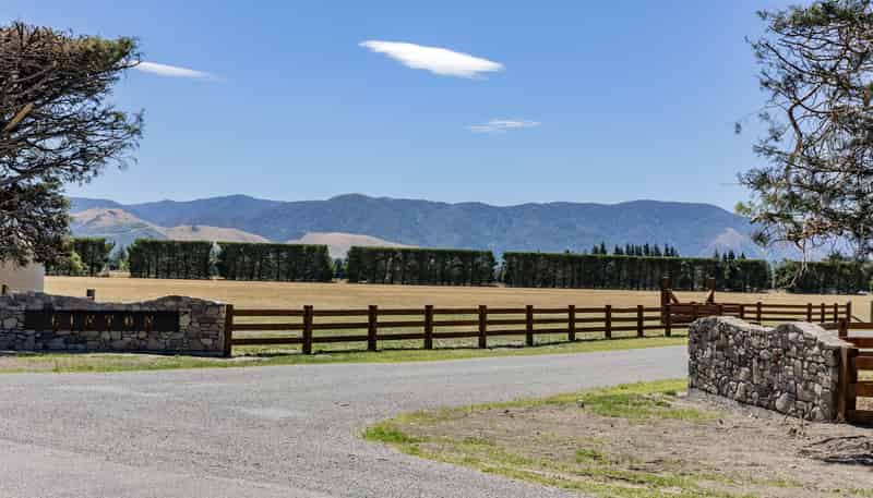  8 Powells Road and 84 Barracks Road, Oxford