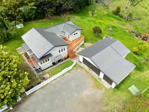51 Whitford Park Road, Whitford
