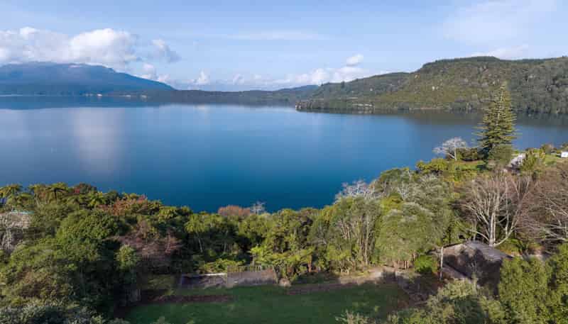 18 & 20 Te Toroa Drive, Lake Tarawera