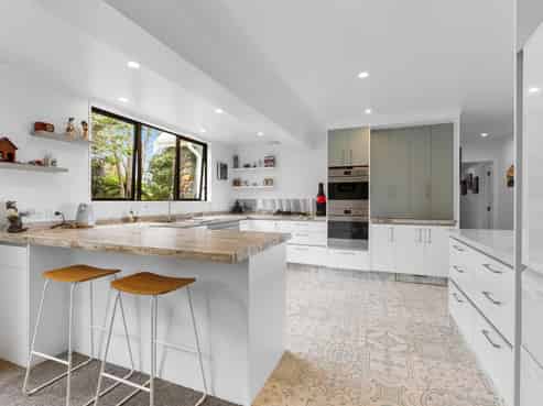 280 Mountain Road, Lepperton