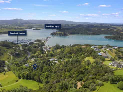 26 Brick Bay Drive, Sandspit