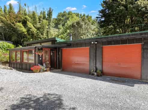 26 Brick Bay Drive, Sandspit