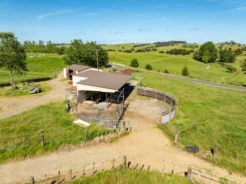 1325 Paparoa-Oakleigh Road, Paparoa
